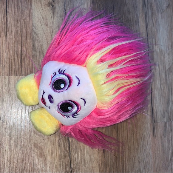 DELETING SOON!😭👻
Zuru Schnooks Fershnizzle Stuffed Toy for Hair Play & more! - Picture 3 of 7